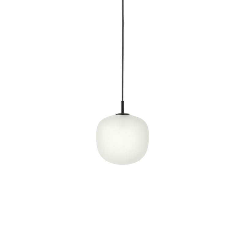 Muuto - Rime Pendelleuchte | Ø 18 cm / schwarz