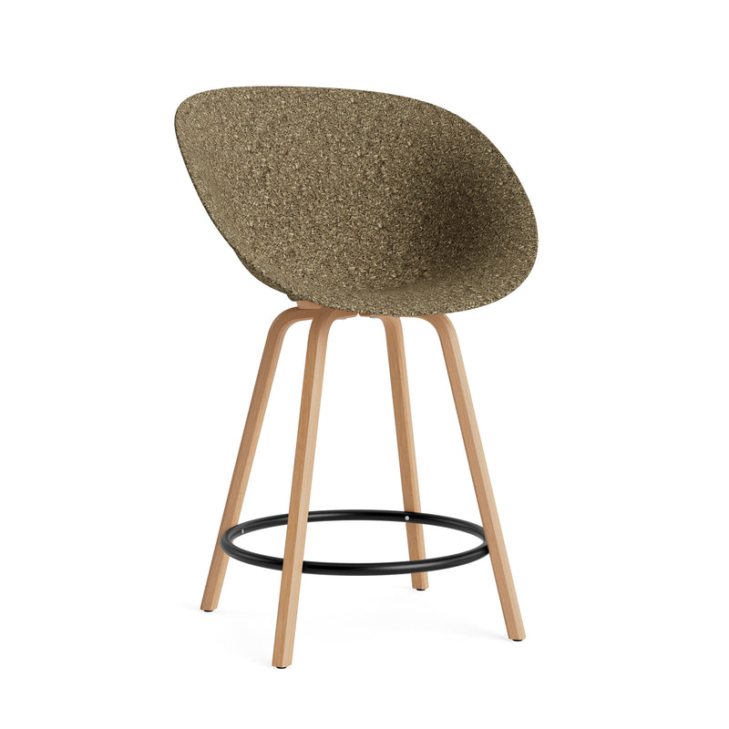 Normann Copenhagen - Mat Barstuhl mit Armlehnen | Fußstütze schwarz / H 65 cm / seaweed