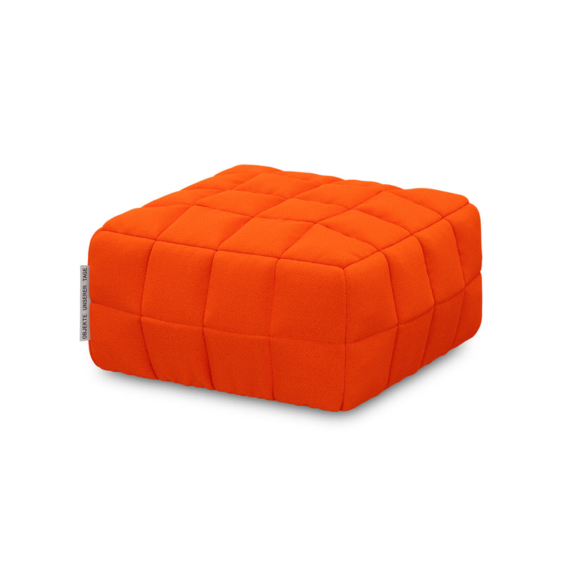 OUT Objekte unserer Tage - Henn Pouf | Kvadrat Vidar 4 reinorange (0542)