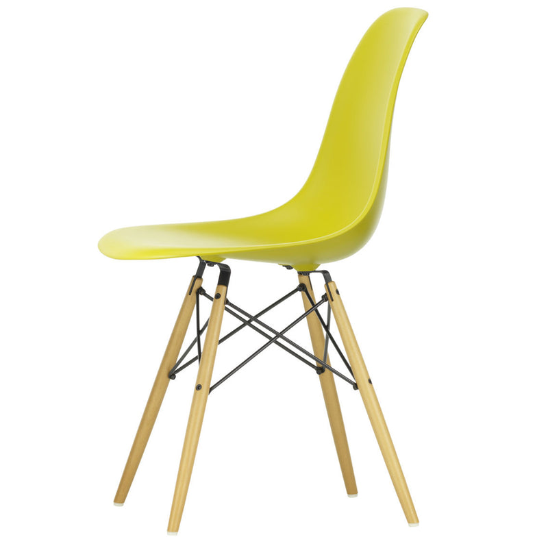 Vitra - Eames Plastic Side Chair DSW RE | senf RE / Ahorn gelblich