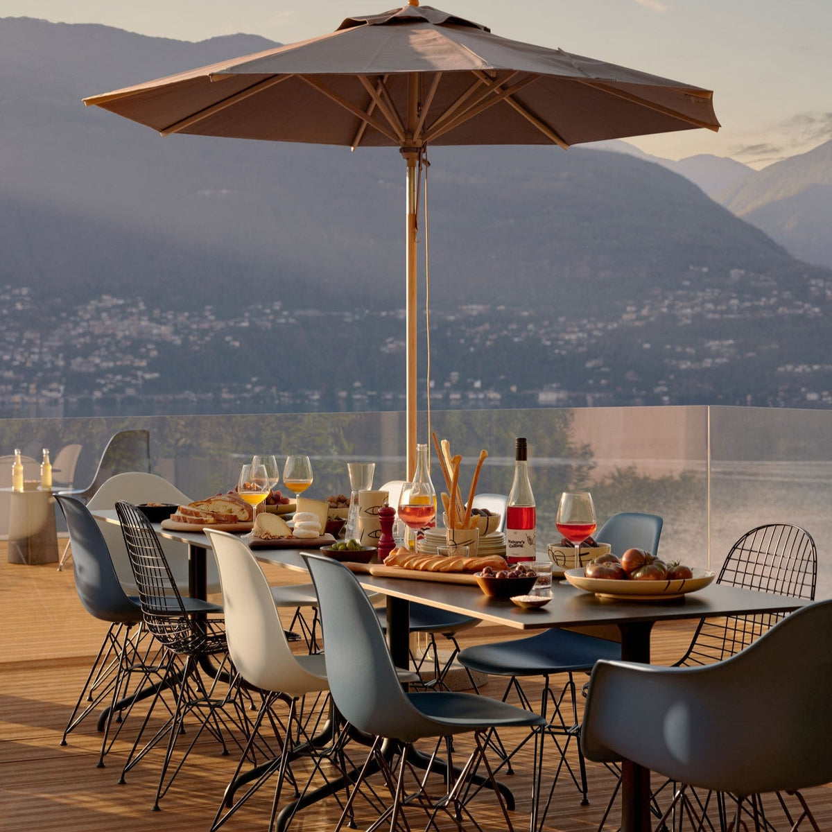 Vitra - Eames Chair