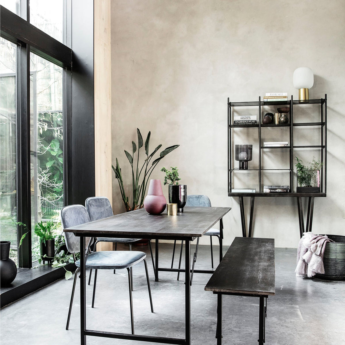 Party eettafel en Party bank van House Doctor
