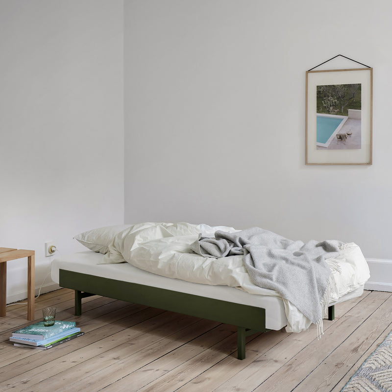 Moebe - Ausziehbett | Höhe 39 cm / pine green