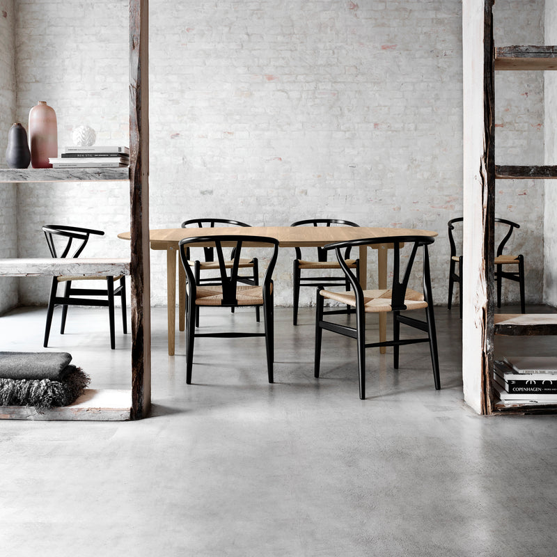 Carl Hansen - CH24 Wishbone Chair, schwarzes Geflecht