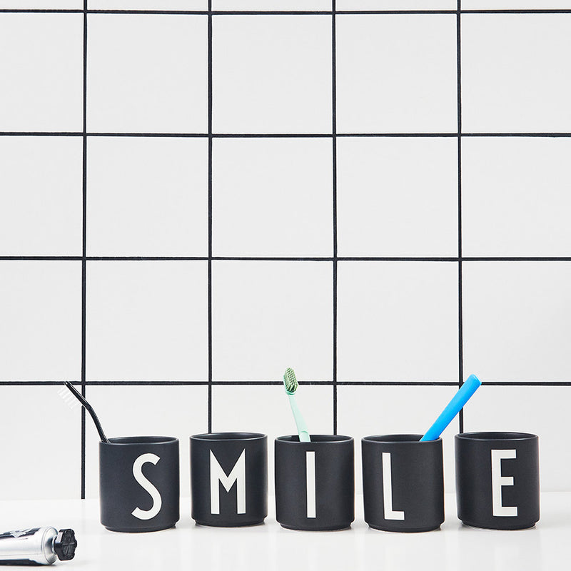 Design Letters - AJ Porzellan Becher
