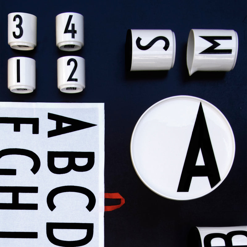 Design Letters - AJ Porzellan Becher