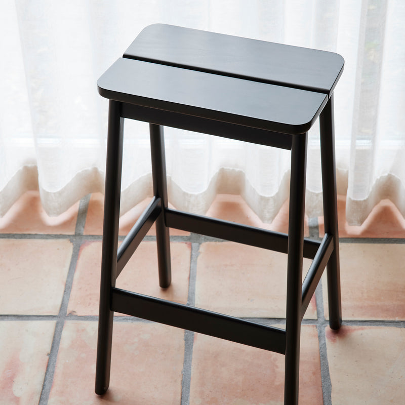 Form &amp; Refine - Angle Barhocker