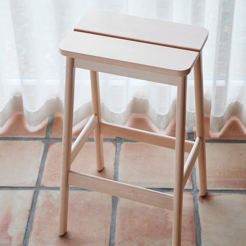 Form &amp; Refine - Angle Barhocker