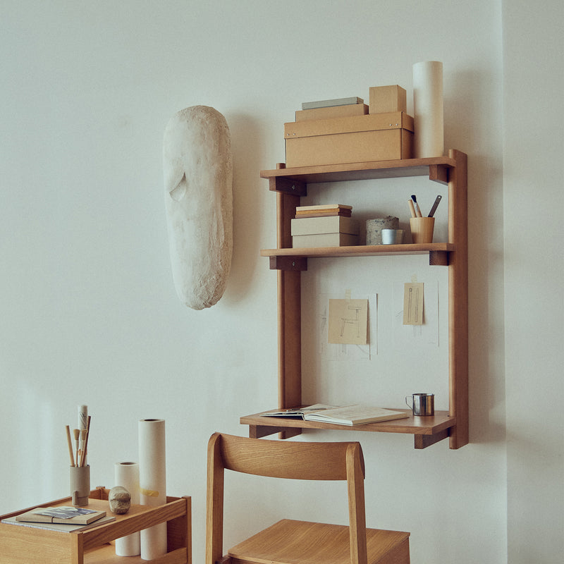 Form &amp; Refine - Beam Wandsekretär