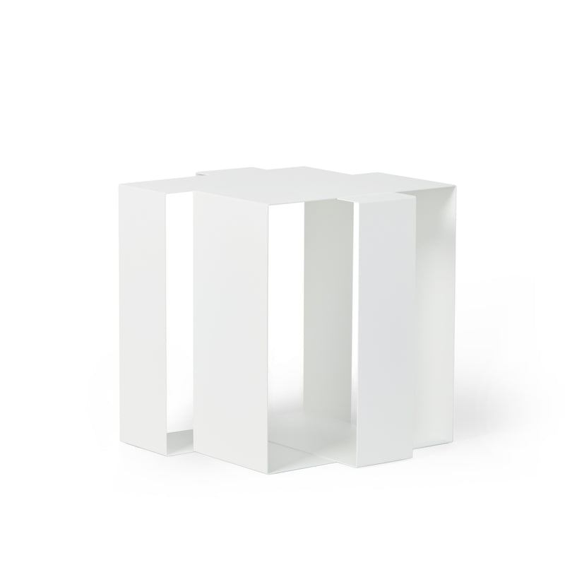 Frederik Roijé - Shifted Square Beistelltisch | weiß