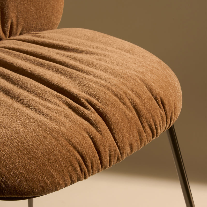 Gubi - Beetle Soft Bar Chair
