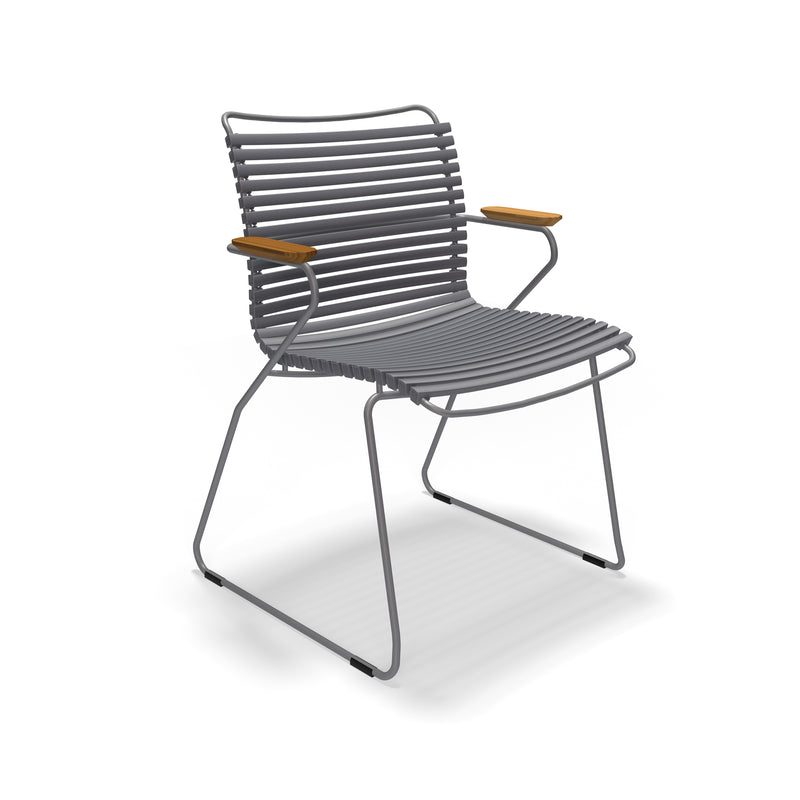 HOUE - CLICK Outdoor Dining Armlehnstuhl mit niedriger Lehne | dunkelgrau