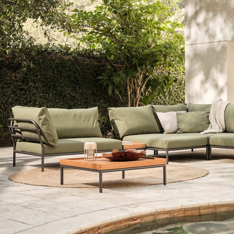HOUE - Level 2 Sofa