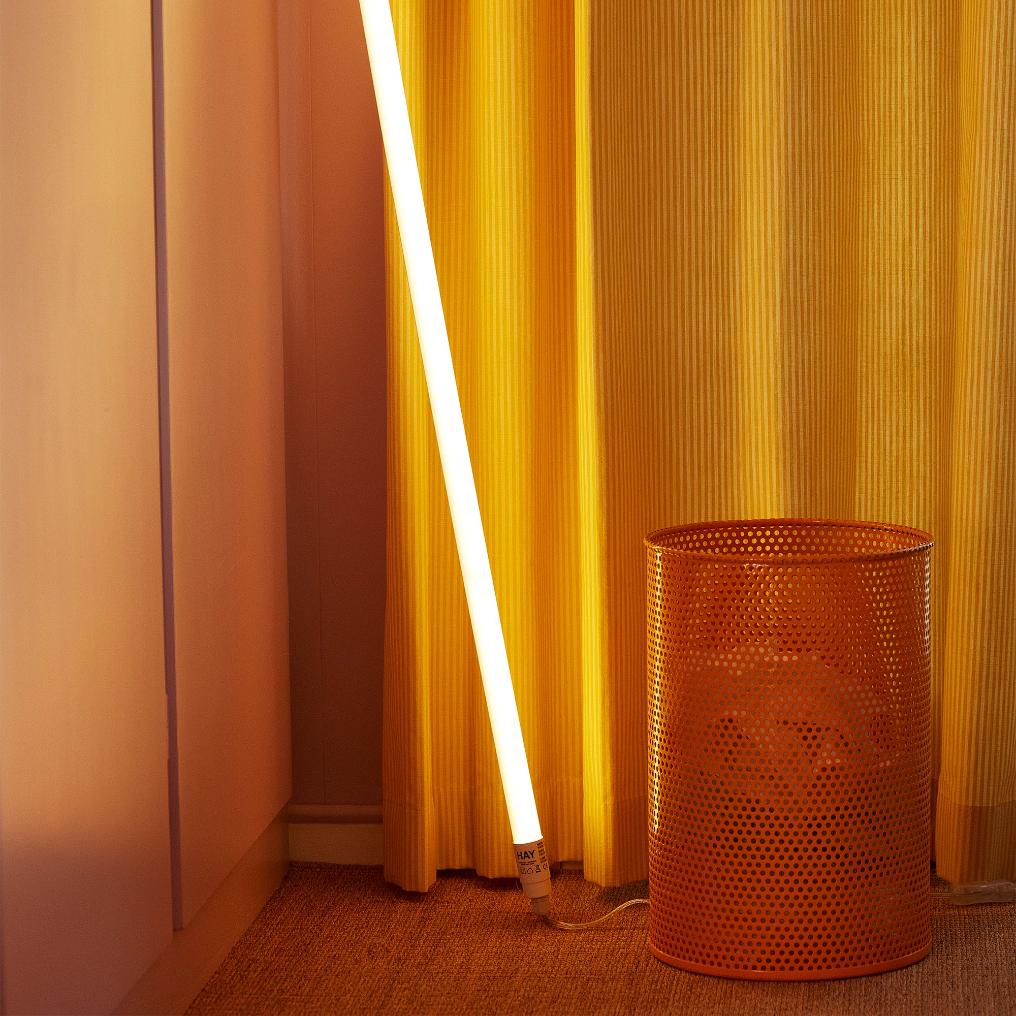 HAY - Neon LED-Leuchtstab | warm white