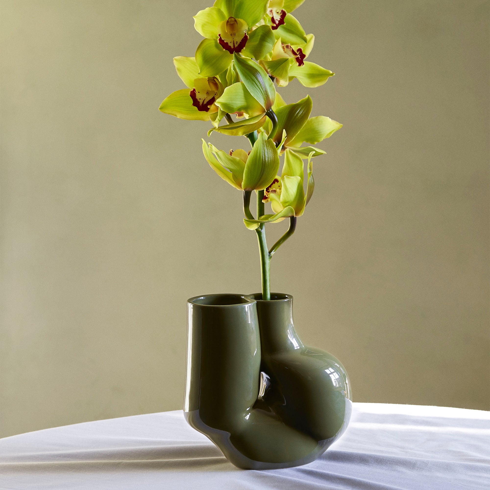 HAY - W&amp;S Vase | olive