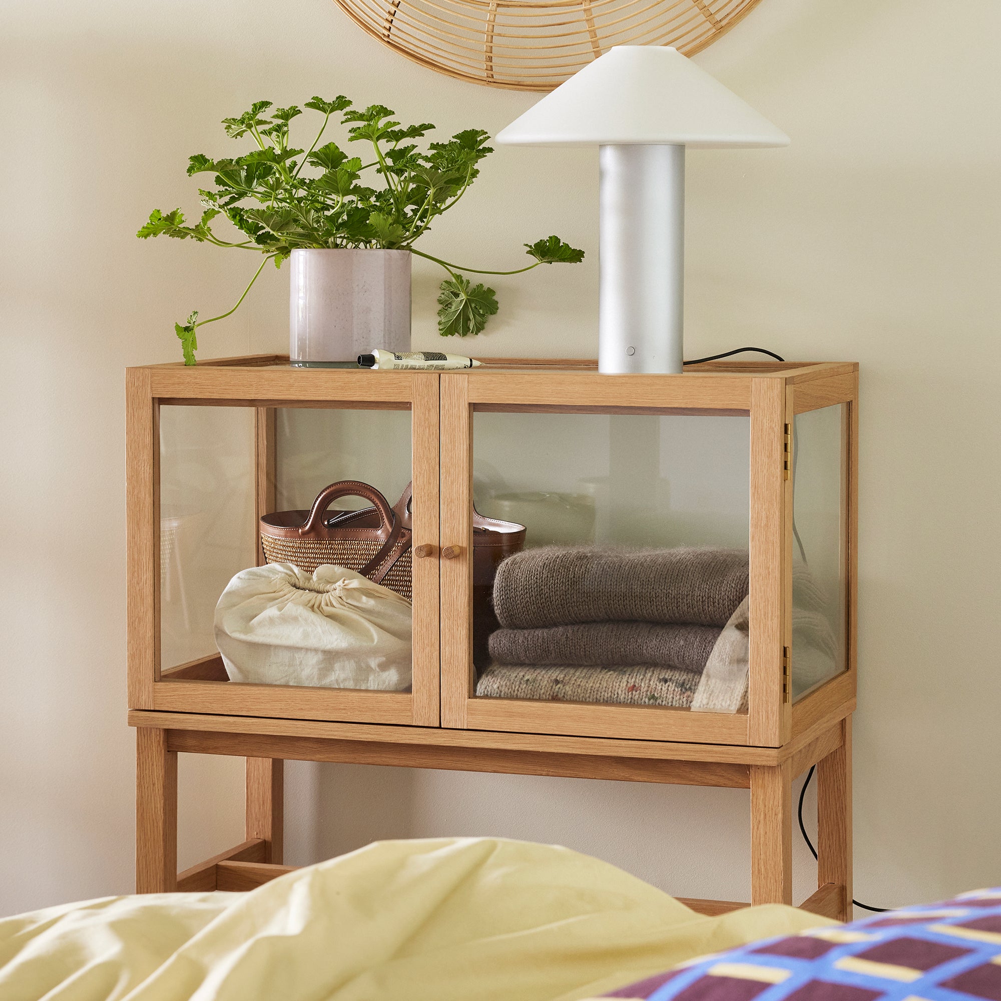 Hübsch Interior - Poetic Display Schrank | 
