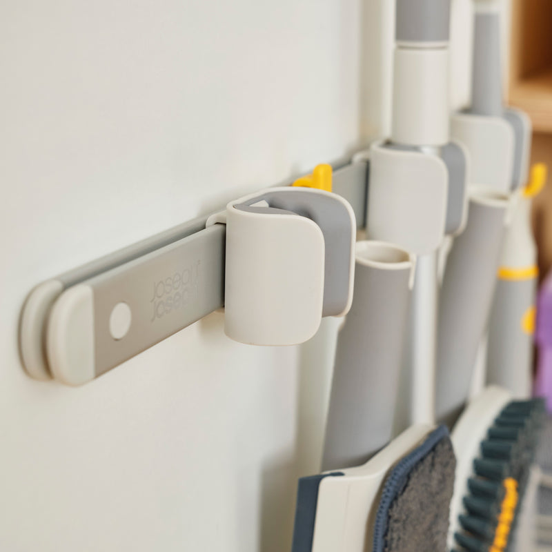 Joseph Joseph - CleanTech Wandhalterung für Putzgeräte