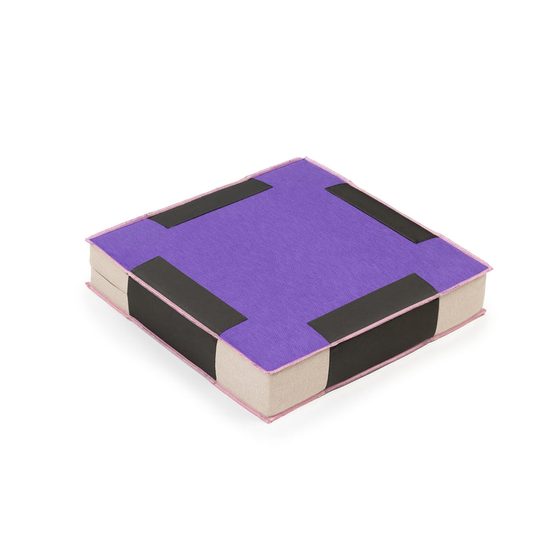 Juslin Maunula - Floor Pouf