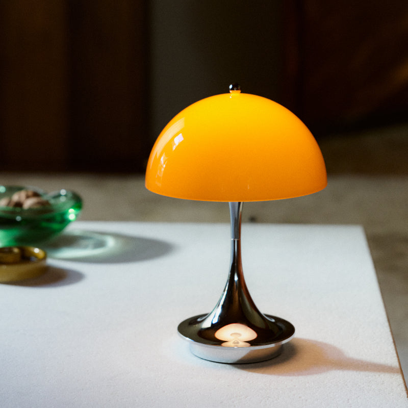 Louis Poulsen - Panthella 160 Portable Akku LED-Tischleuchte | original opal orange