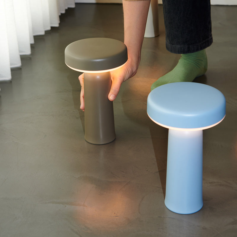 Muuto - Ease Portable LED Outdoor Akkuleuchte