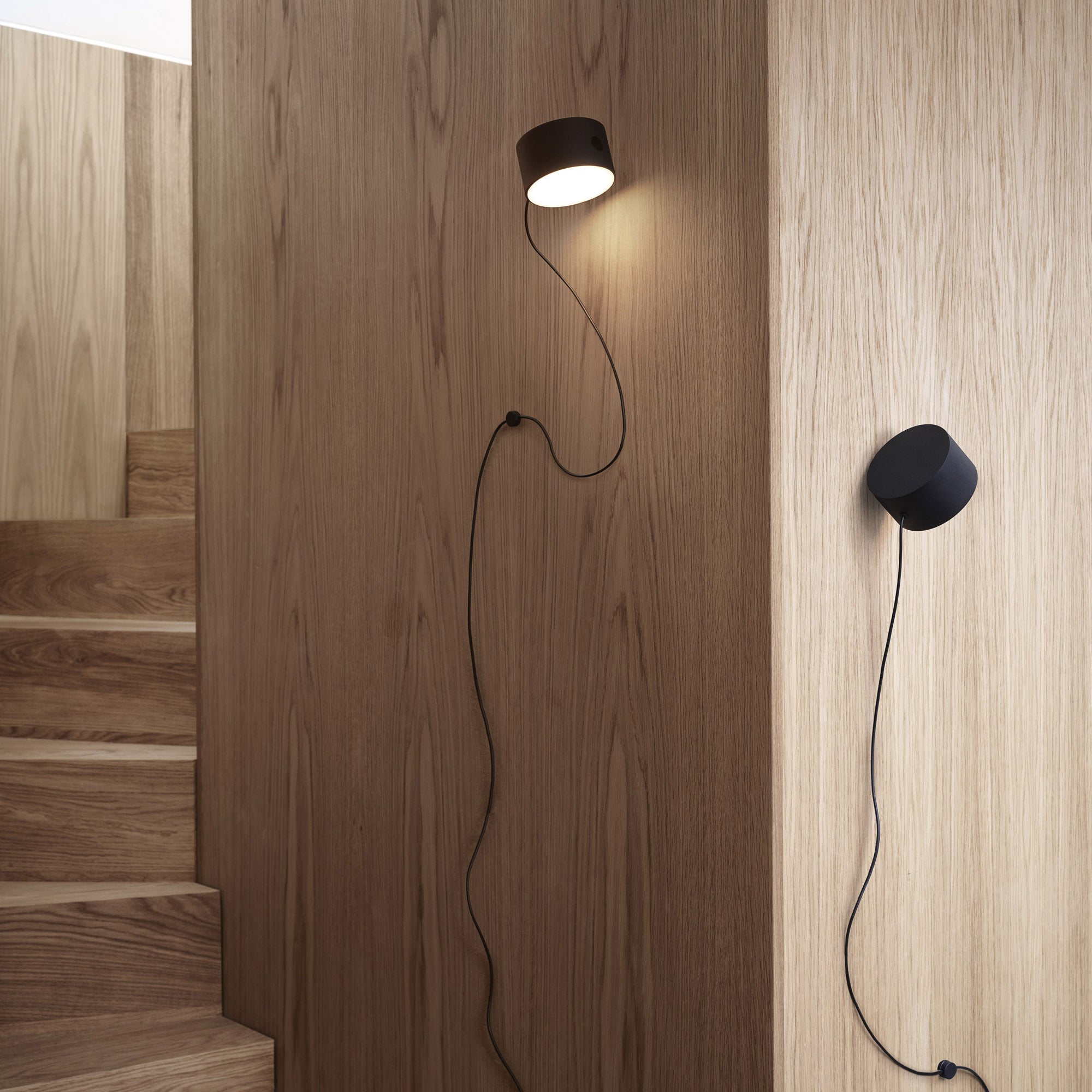 Muuto - Post LED-Wandleuchte | schwarz