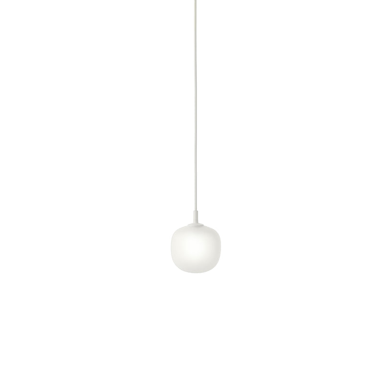 Muuto - Rime Pendelleuchte | Ø 12 cm / weiß