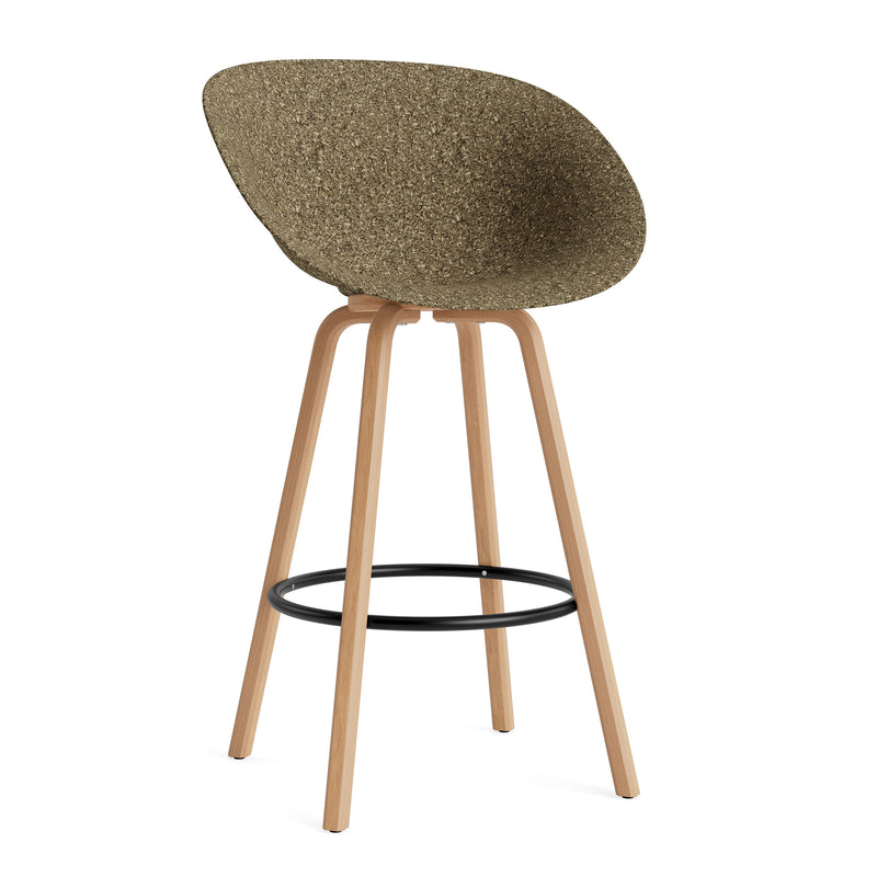 Normann Copenhagen - Mat Barstuhl mit Armlehnen | Fußstütze schwarz / H 75 cm / seaweed