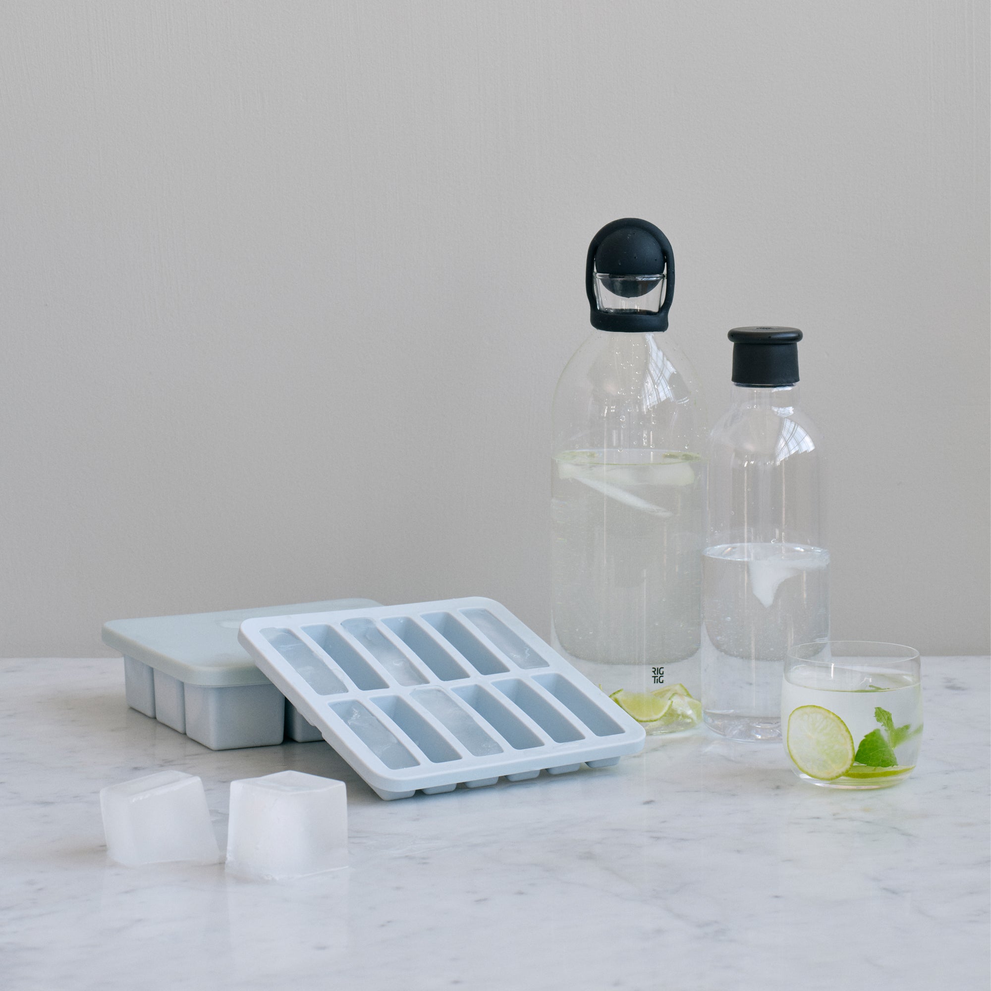Rig-Tig by Stelton - Freeze-It Eiswürfelbereiter mit Deckel | klein