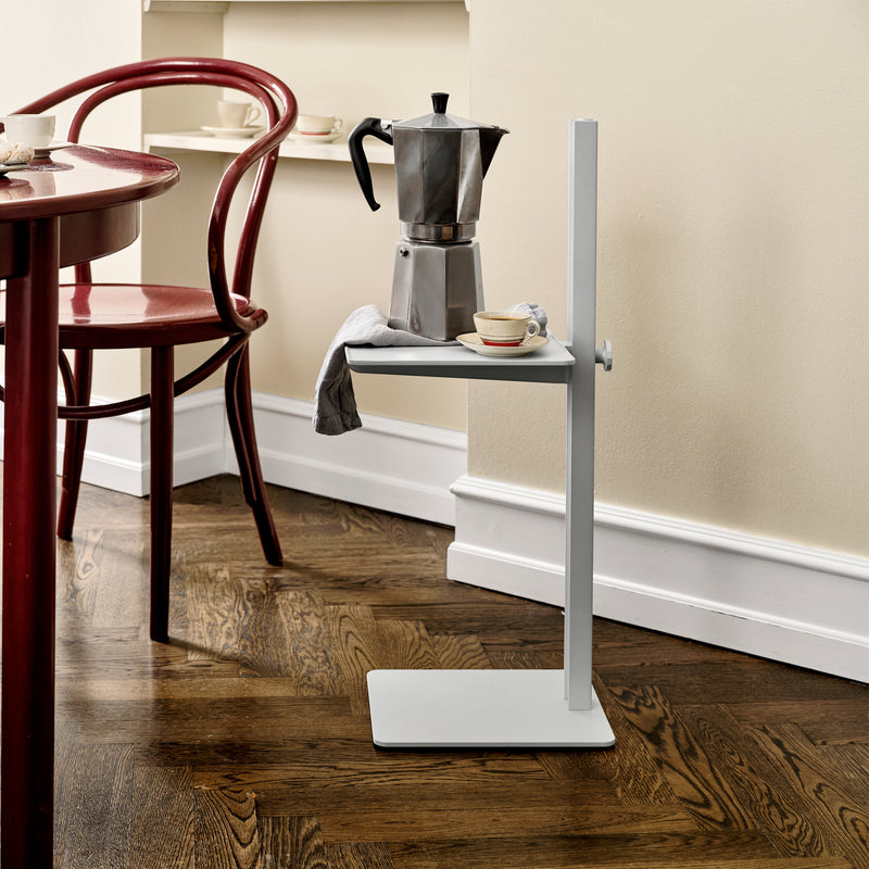 String - Museum Sidetable