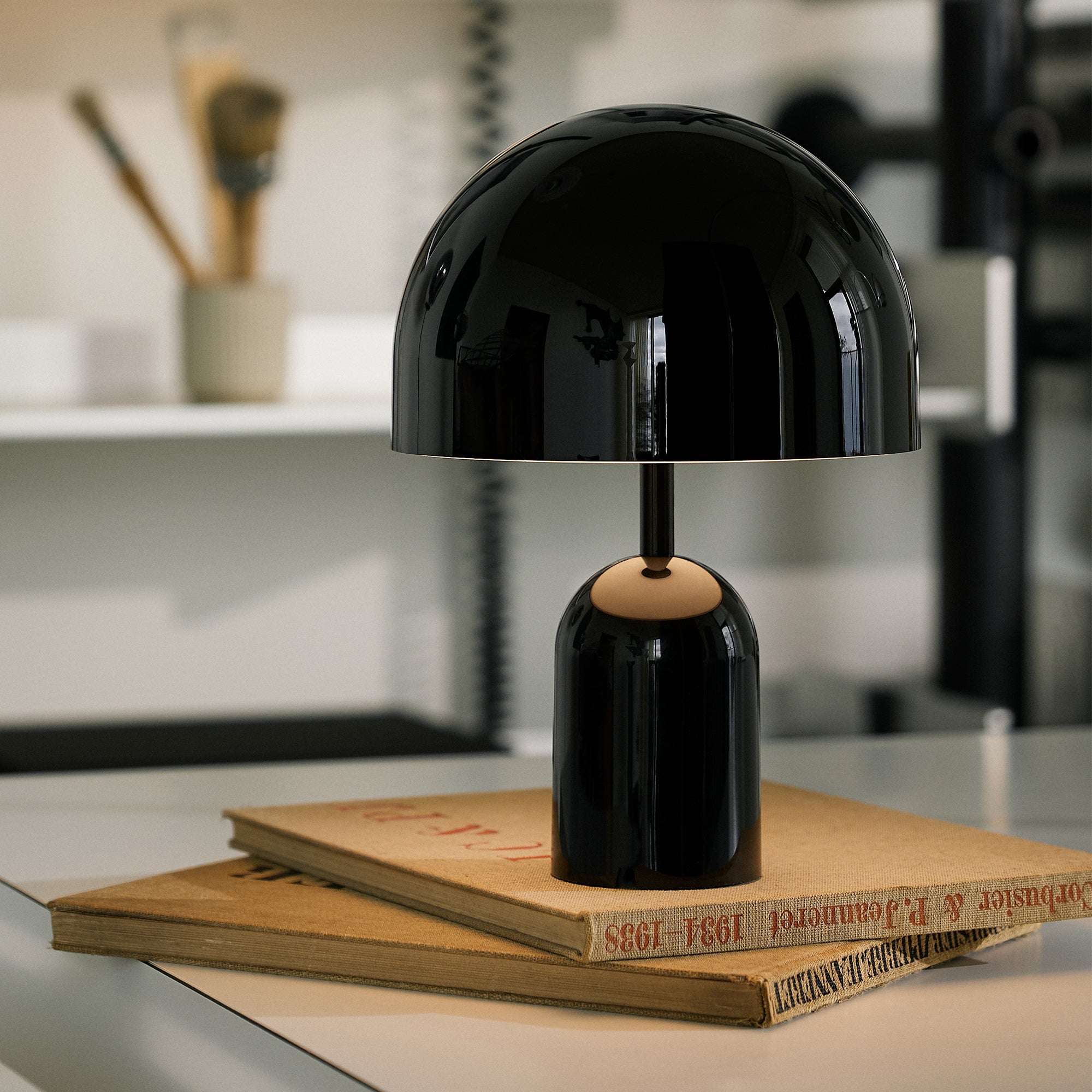 Tom Dixon - Bell LED Tischleuchte mit Akku | schwarz