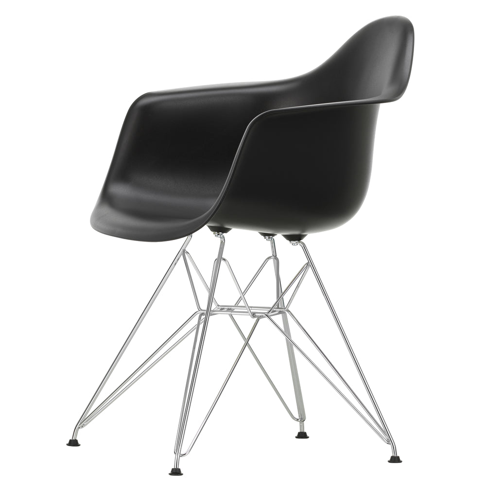 Vitra - Eames Plastic Armchair DAR RE | Filzgleiter basic dark / tiefschwarz RE / verchromt