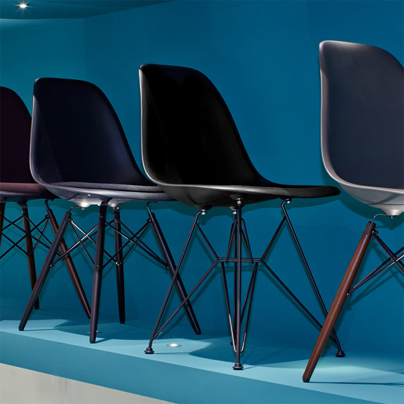 Vitra - Eames Plastic Side Chair DSR RE