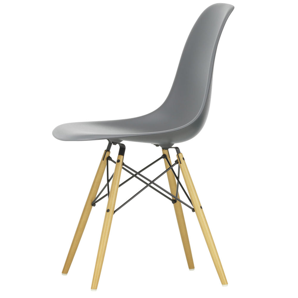 Vitra - Eames Plastic Side Chair DSW RE | granitgrau RE / Ahorn gelblich