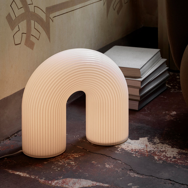 Ferm Living - Vuelta LED Tischleuchte